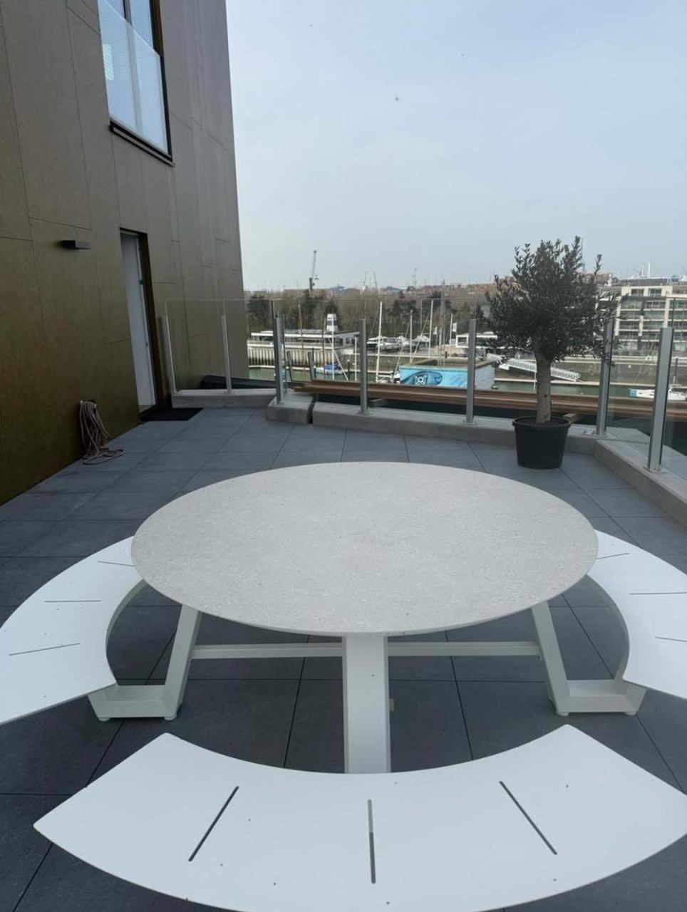 Huswell - Lovely New Apartment At The Harbor + Parking بروج المظهر الخارجي الصورة